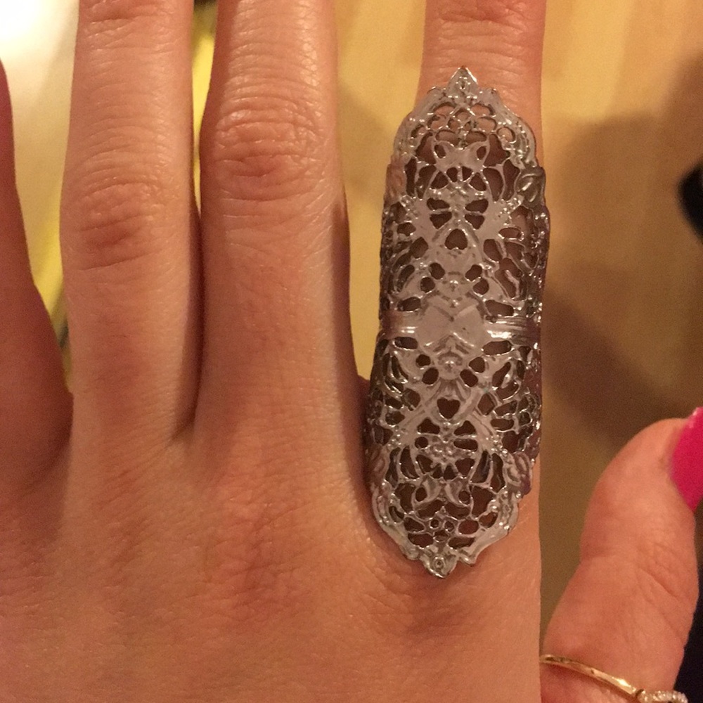 Brandy Melville ring